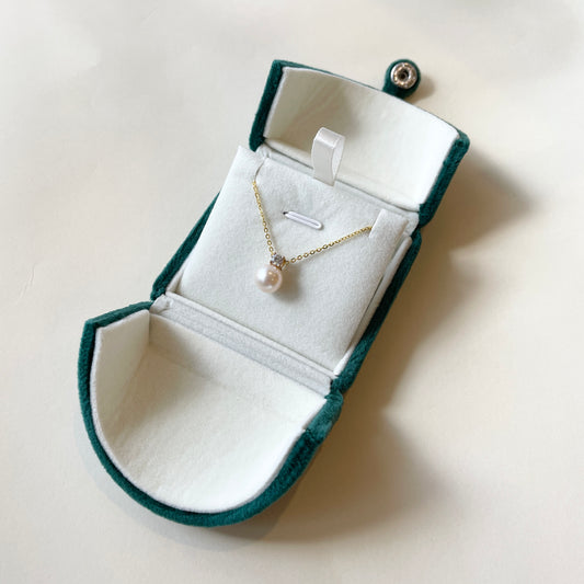 8-9mm pearl necklace in box