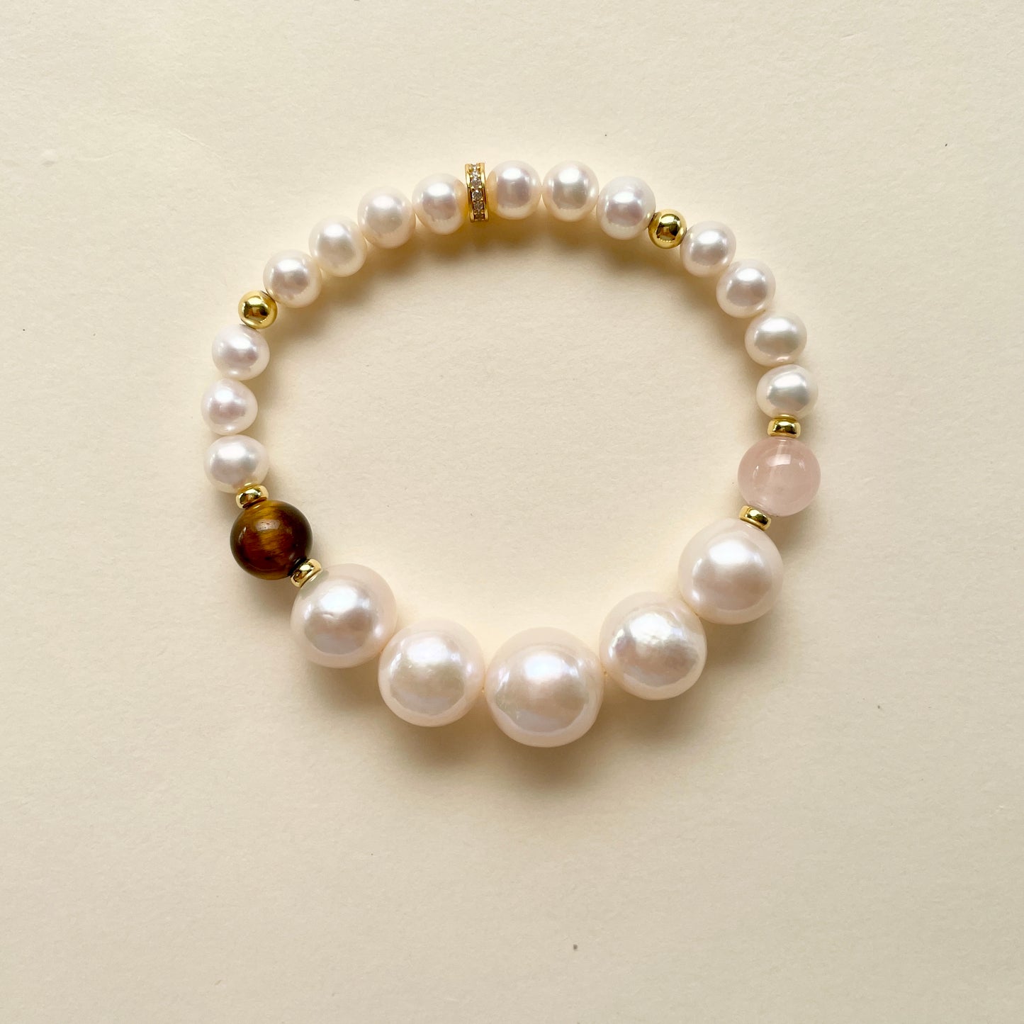 Large pearl bracelet clarity top
