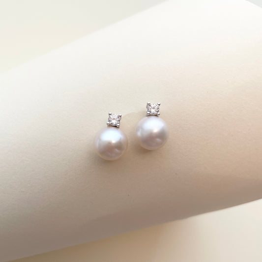 Pearl earrings with cubic zirconia silver
