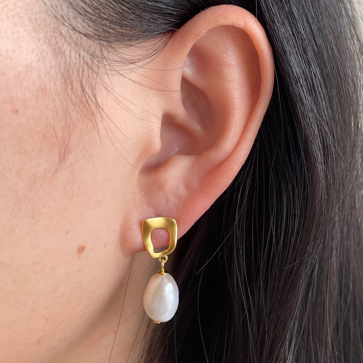 baroque pearl earrings