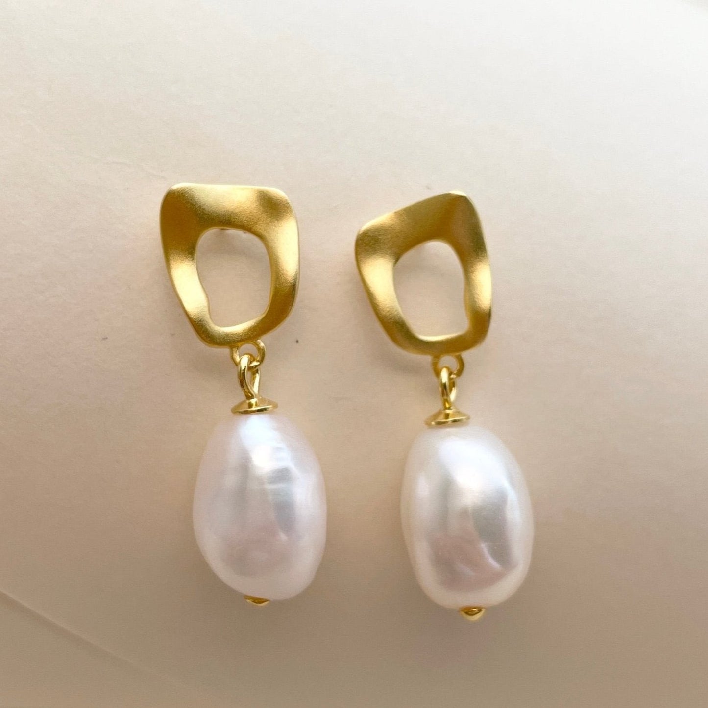baroque pearl earrings