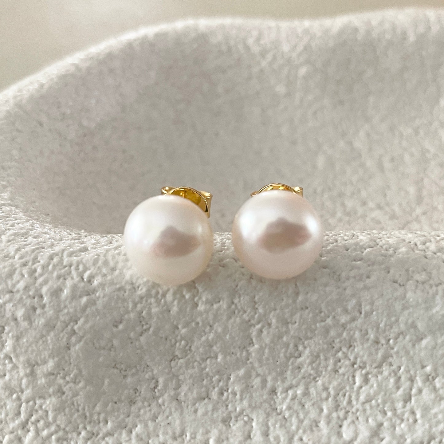 Button Pearl Stud Earrings