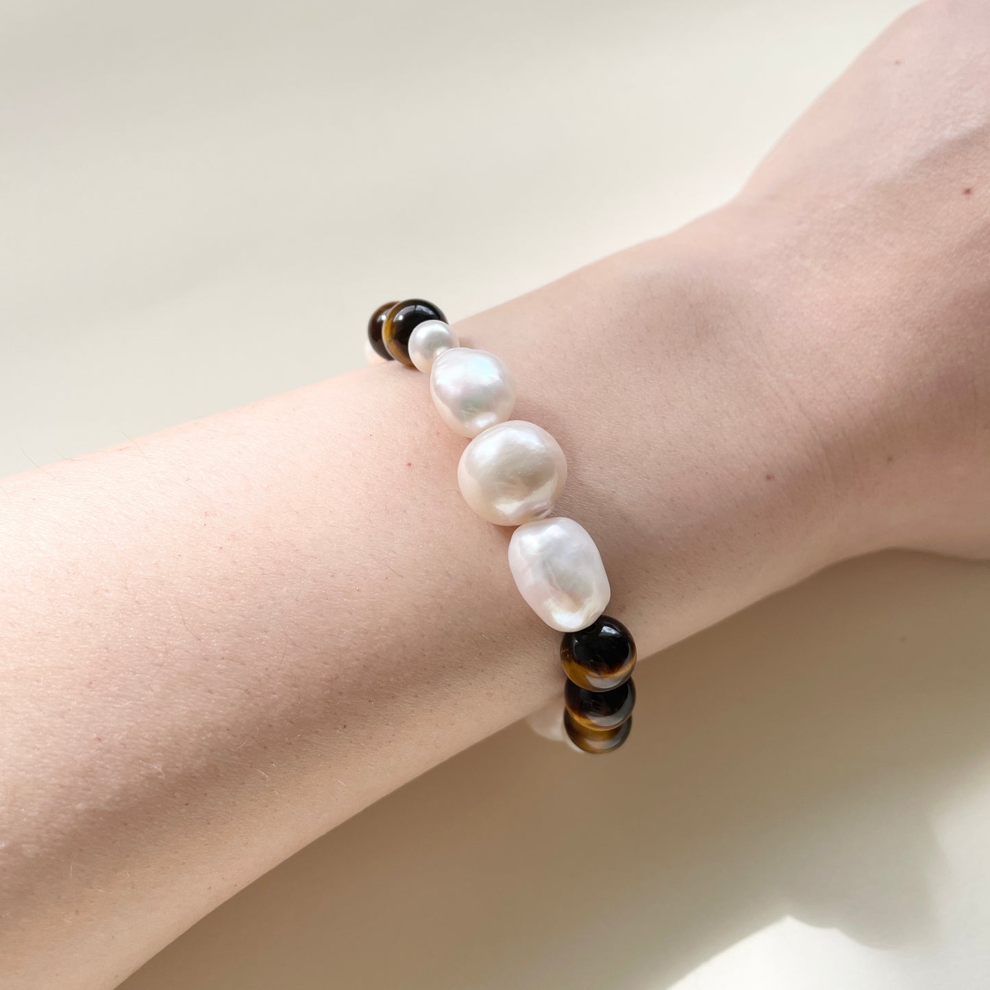 pearl_and_tiger_eye_bracelet