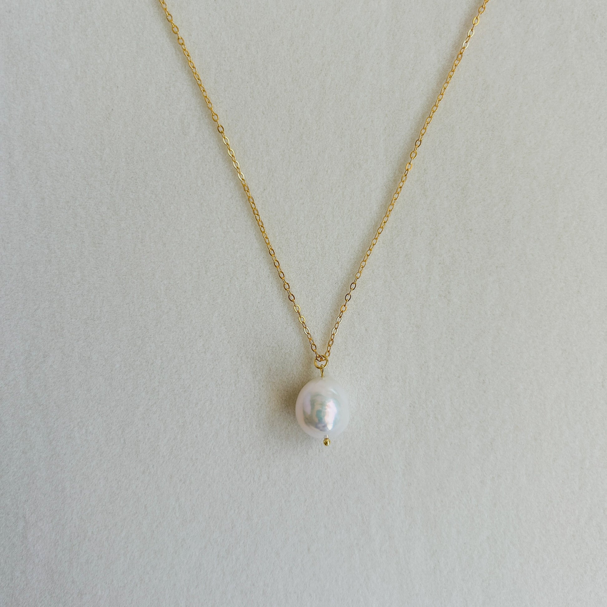 Large baroque pearl necklace