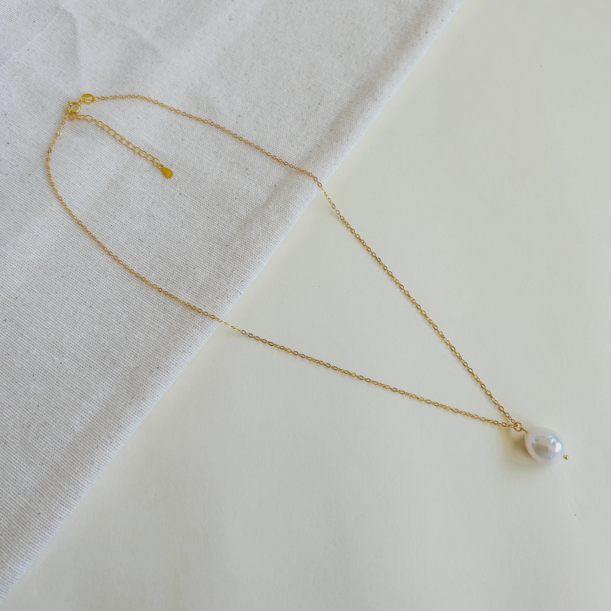 Large baroque pearl necklace