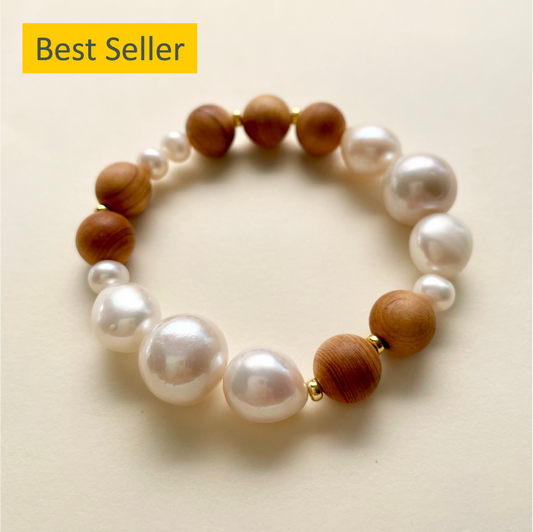 pearl and sandalwood bracelet