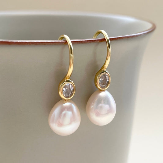 pearl hook earrings gold plated