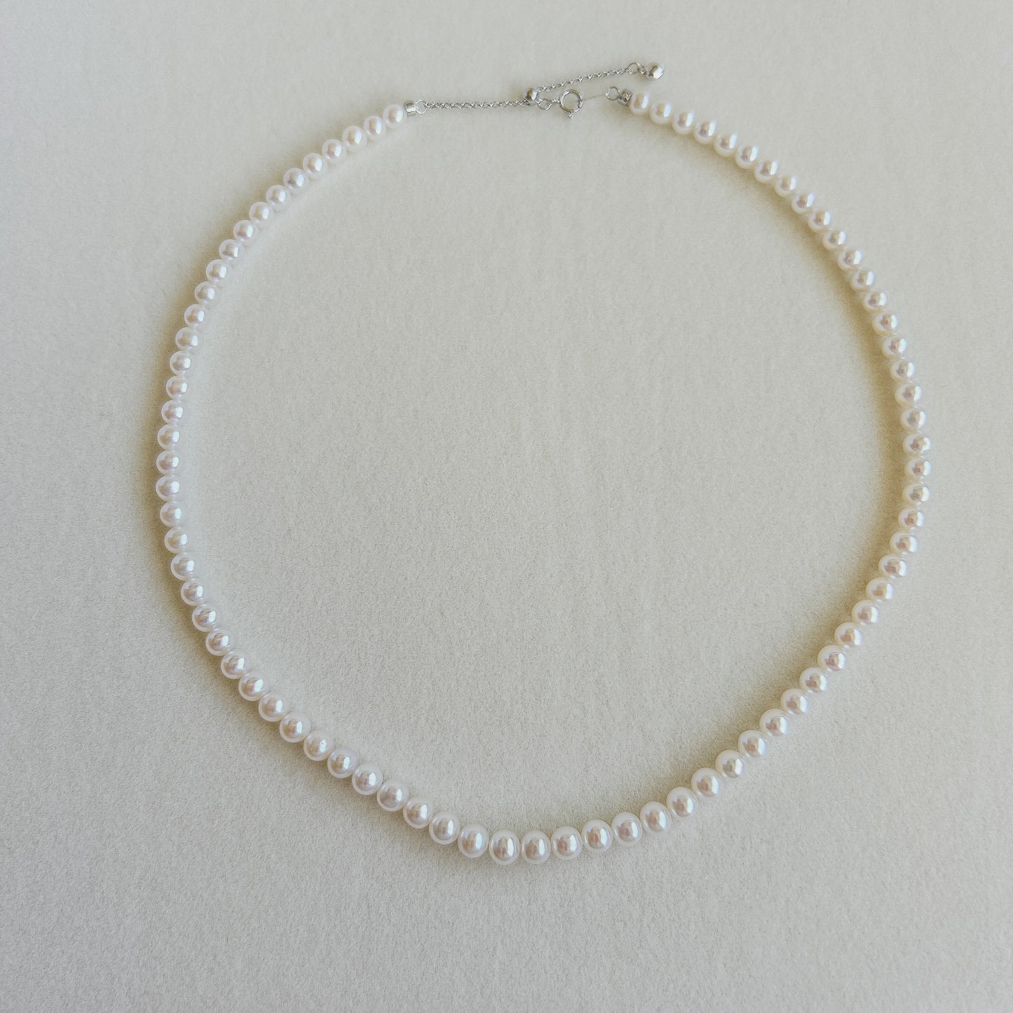 pearl strand necklace