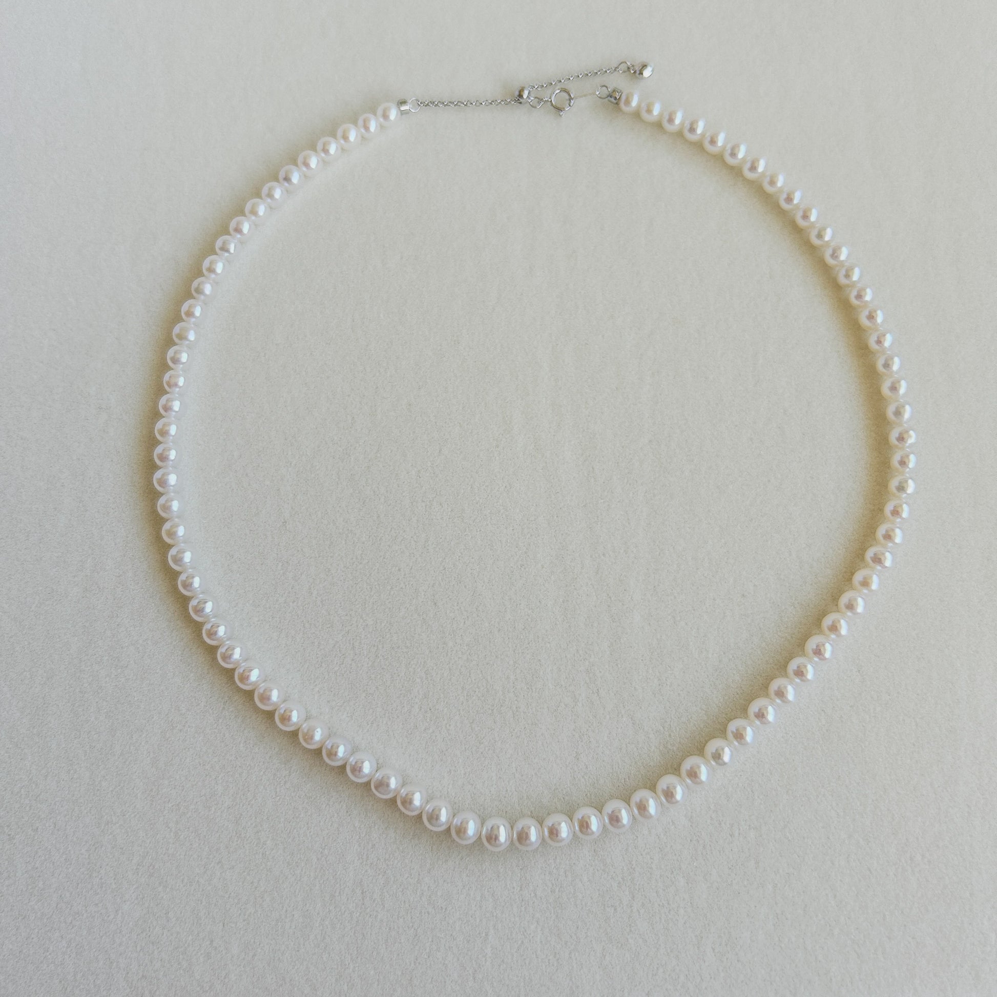 pearl strand necklace