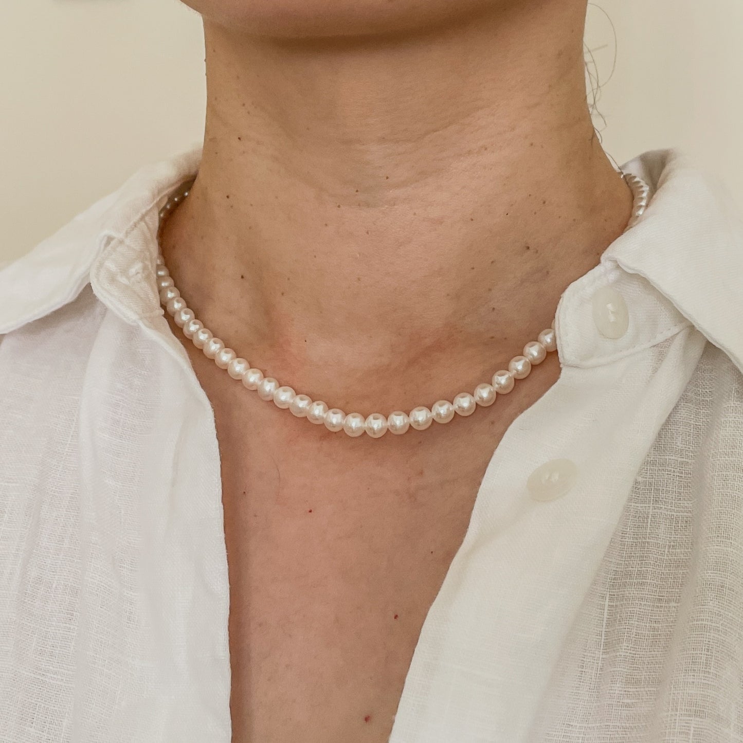 pearl strand necklace