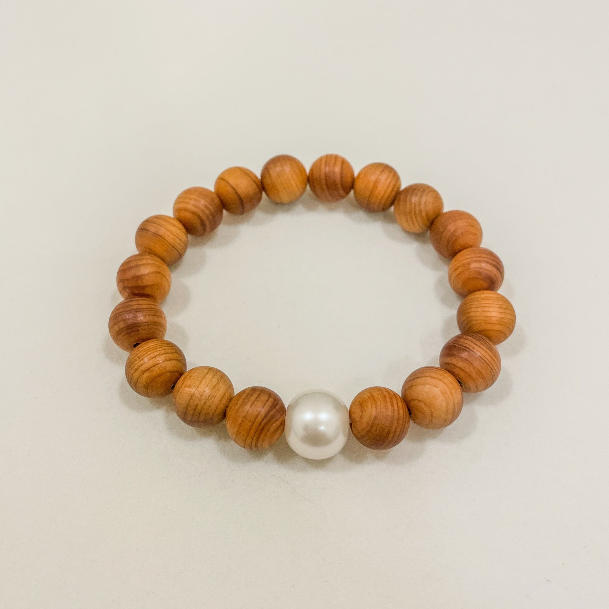 sandalwood and pearl bracelet